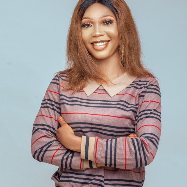 Portrait of Mia Chen, group coordinator and fusion cooking expert